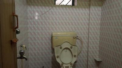 Image of 1300 Sq.ft 3 BHK Apartment / Flat for sale in Tollygunge, Kolkata for Rs. 6000000