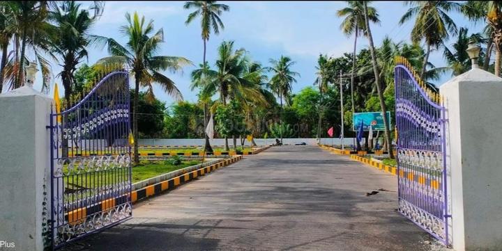 Naduveerapattu Main Image 1