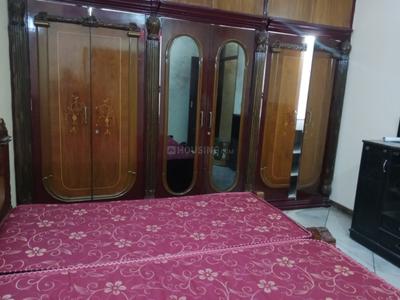 Bedroom Image of 1500 Sq.ft 2 BHK Builder Floor for rent in South Extension I New Delhi for Rs. 60000
