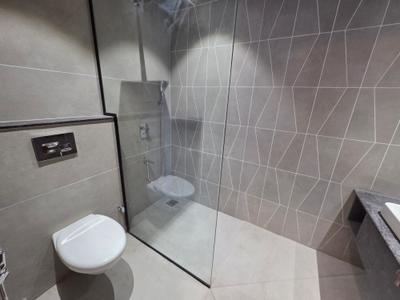 Bathroom Image of 1735 Sq.ft 3 BHK Apartment / Flat for sale in DLF The Valley, DLF The Valley Panchkula for Rs. 17500000