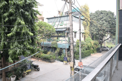 Balcony Image of 1350 Sq.ft 3 BHK Builder Floor for sale in Paschim Vihar New Delhi for Rs. 27000000
