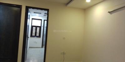 Living Room Image of 900 Sq.ft 2 BHK Builder Floor for rent in Ramesh Nagar New Delhi for Rs. 24000