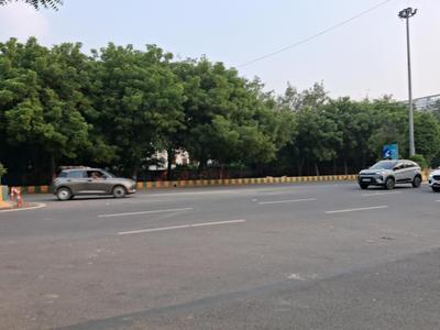 Image of 300 Sq.ft Residential Plot / Land for sale in Sector 105, Noida for Rs. 90000000