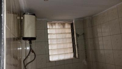 Bathroom Image of 500 Sq.ft 1 BHK Apartment / Flat for rent in Kasarvadavali Thane for Rs. 18000