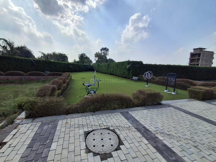 Mansha Oaks Main Image 1