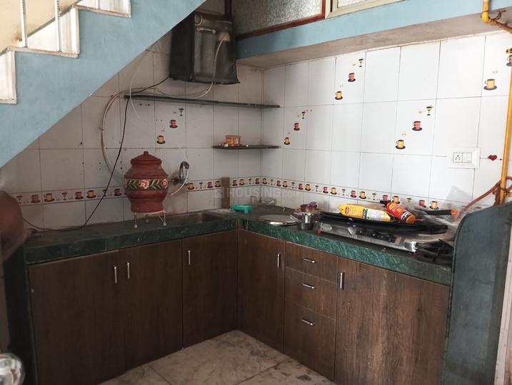 Individual tenament at Prime Location  Kitchen 1