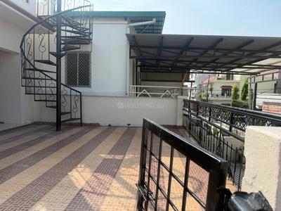 Balcony Image of 600 Sq.ft 1 BHK Builder Floor for rent in Rajpur Road Dehradun for Rs. 13000