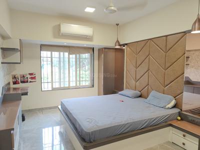 Bedroom Image of 1550 Sq.ft 3 BHK Apartment / Flat for sale in Lokhandwala Complex, Andheri West Mumbai for Rs. 58000000