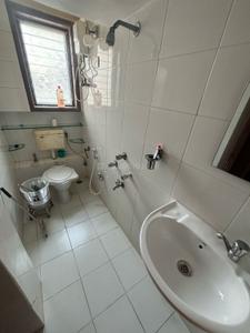 Bathroom Image of 3500 Sq.ft 3.5 BHK Apartment / Flat for sale in Bhagtani Heights, Andheri West Mumbai for Rs. 75000000