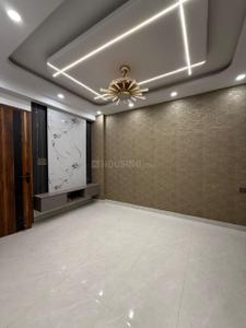 Hall Image of 1050 Sq.ft 2 BHK Apartment / Flat for sale in Sector 76 Noida for Rs. 5000000