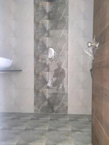Bathroom Image of 1250 Sq.ft 3 BHK Apartment / Flat for sale in Borivali West Mumbai for Rs. 25500000