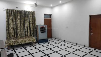 Bedroom Image of 2700 Sq.ft 3 BHK Independent House for rent in Begpur Aligarh for Rs. 14000