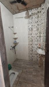 Bathroom Image of 1300 Sq.ft 2.5 BHK Builder Floor for rent in Guramba Lucknow for Rs. 11000