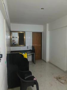 Kitchen Image of 1015 Sq.ft 2 BHK Apartment / Flat for rent in Shiv Sanjivani Landmark, Satpur Nashik for Rs. 16000