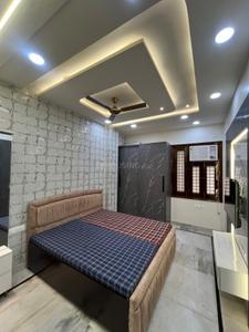 Bedroom Image of 720 Sq.ft 2 BHK Builder Floor for rent in Shalimar Bagh New Delhi for Rs. 38000