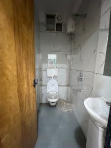 Bathroom Image of 670 Sq.ft 1 BHK Apartment / Flat for rent in Space Park II, Mahalakshmi Nagar Indore for Rs. 18000