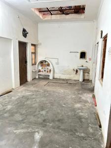 Balcony Image of 800 Sq.ft 2 BHK Builder Floor for rent in Rajajipuram Lucknow for Rs. 8000