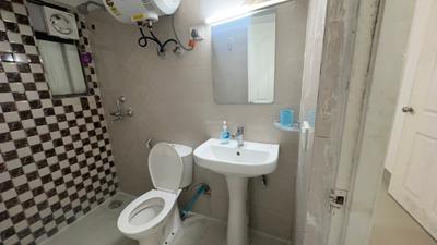 Image of 1229 Sq.ft 2 BHK Apartment / Flat for rent in RG Luxury, Noida Extension, Greater Noida for Rs. 22000