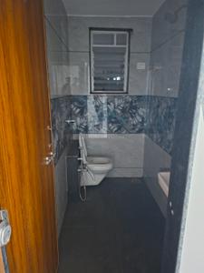 Bathroom Image of 1350 Sq.ft 3 BHK Apartment / Flat for rent in Indira Nagar Nashik for Rs. 18000