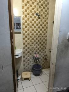 Bathroom Image of 1350 Sq.ft 3 BHK Apartment / Flat for sale in Akshar Aarya, Bhayli Vadodara for Rs. 3300000