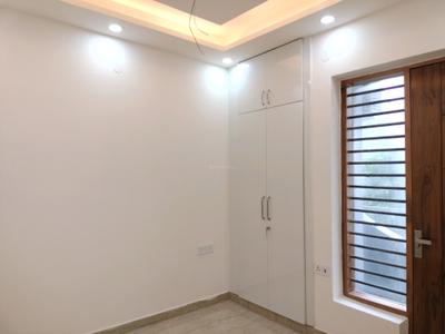 Bedroom Image of 1350 Sq.ft 3 BHK Builder Floor for sale in BPTP District, Sector 81 Faridabad for Rs. 17000000