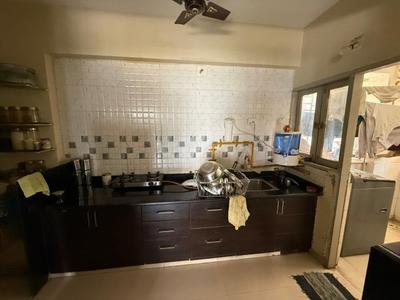 Kitchen Image of 1200 Sq.ft 3 BHK Apartment / Flat for rent in Aaryan Euphoria, Chanakyapuri Ahmedabad for Rs. 29000