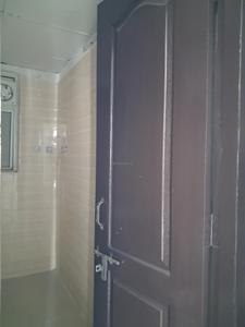 Common Bathroom Image of 1075 Sq.ft 2.5 BHK Apartment / Flat for sale in Amrapali Zodiac, Sector 120 Noida for Rs. 10300000