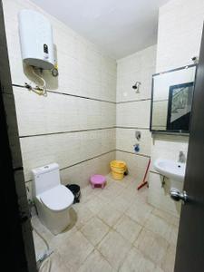 Bathroom Image of 2200 Sq.ft 4 BHK Independent House for rent in Salaiya Bhopal for Rs. 38000