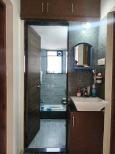 Common Bathroom Image of 1050 Sq.ft 2 BHK Apartment / Flat for rent in Greenovation Manas Green, Baner Pune for Rs. 32000