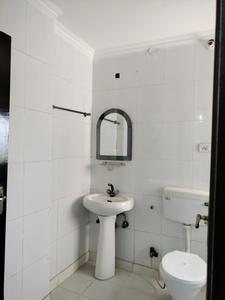 Common Bathroom Image of 1700 Sq.ft 3 BHK Apartment / Flat for sale in Classic Apartment, Sector 12 Dwarka New Delhi for Rs. 35000000