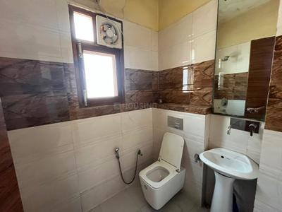Image of 1800 Sq.ft 3 BHK Builder Floor for rent in Sector 46, Gurgaon for Rs. 45000