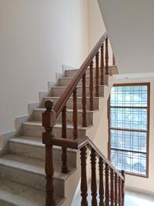 Staircase Image of 1200 Sq.ft 2 BHK Independent House for rent in Sector 47 Noida for Rs. 24500