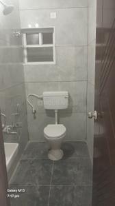Bathroom Image of 1222 Sq.ft 3 BHK Apartment / Flat for sale in Madipakkam Chennai for Rs. 7000000
