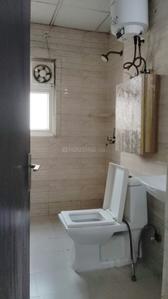 Bathroom Image of 500 Sq.ft 1 RK Apartment / Flat for rent in Ajnara Elements, Sector 137 Noida for Rs. 22500