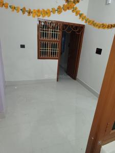 Bedroom Image of 750 Sq.ft 2 BHK Independent House for rent in Bankers Colony Muzaffarpur for Rs. 5500