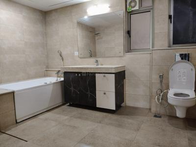 Bathroom Image of 4300 Sq.ft 4 BHK Penthouse for sale in TATA Primanti Villa, Sector 72 Gurgaon for Rs. 105000000