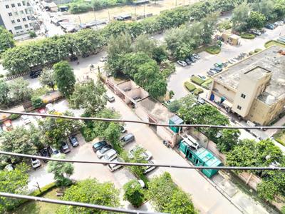 Balcony Image of 1202 Sq.ft 2.5 BHK Apartment / Flat for rent in Logix Blossom County, Sector 137 Noida for Rs. 40000