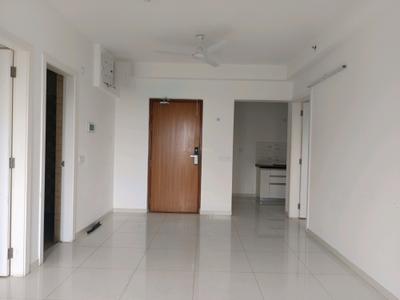 Living Room Image of 1000 Sq.ft 2 BHK Apartment / Flat for rent in Amanora Gold Towers, Hadapsar Pune for Rs. 36000