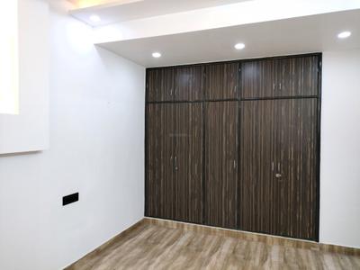 Bedroom Image of 2400 Sq.ft 4 BHK Apartment / Flat for sale in CGHS Guru Apartments, Sector 6 Dwarka New Delhi for Rs. 35800000