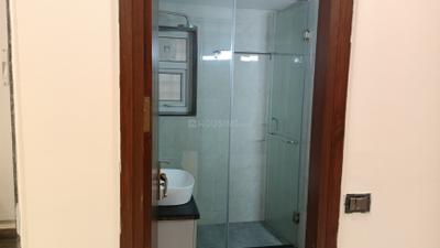 Image of 2200 Sq.ft 3 BHK Apartment / Flat for rent in DDA Sector Pocket B C, Vasant Kunj, New Delhi for Rs. 110000