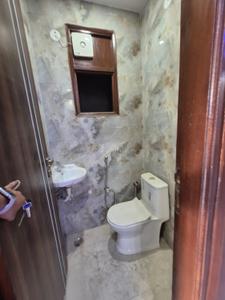Image of 900 Sq.ft 3 BHK Apartment / Flat for rent in Mahavir Enclave, New Delhi for Rs. 30000