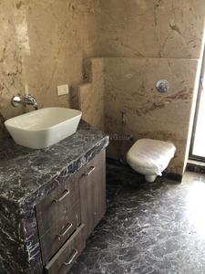 Bathroom Image of 4000 Sq.ft 4 BHK Apartment / Flat for sale in Bandra West Mumbai for Rs. 149900000