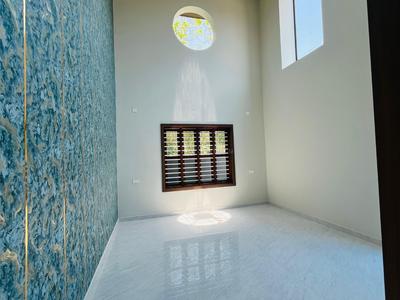 Bathroom Image of 3500 Sq.ft 5 BHK Villa for sale in Kakkanad Kochi for Rs. 26000000
