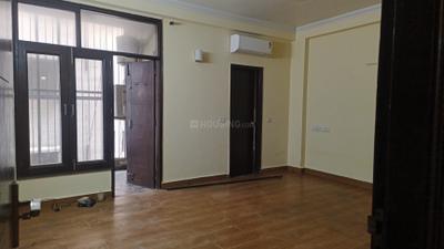 Bedroom Image of 2200 Sq.ft 3 BHK Builder Floor for rent in Panchsheel Enclave New Delhi for Rs. 130000