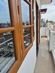 Balcony Image of 150 Sq.ft 1 RK Independent House for rent in Alambagh Lucknow for Rs. 3200