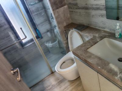 Image of 1250 Sq.ft 3 BHK Apartment / Flat for rent in Rustomjee Paramount, Santacruz West, Mumbai for Rs. 375000