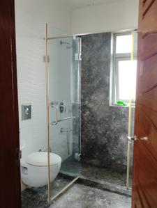 Bathroom Image of 4338 Sq.ft 4 BHK Apartment / Flat for sale in Mani Tirumani, Ballygunge Kolkata for Rs. 130000000