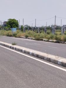 Image of 32 Sq.ft Residential Plot / Land for sale in Sector 35 Rohini, New Delhi for Rs. 7000000