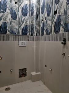 Common Bathroom Image of 800 Sq.ft 3 BHK Apartment / Flat for sale in Dwarka Mor New Delhi for Rs. 4700000