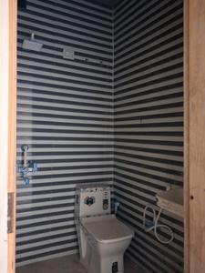 Common Bathroom Image of 600 Sq.ft 1 BHK Apartment / Flat for sale in Sector 74 Noida for Rs. 2500000